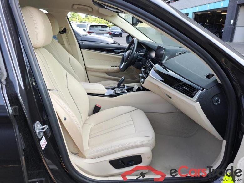 BMW - BMW 5 BERLINE 518dA 150PK Pack Business & Dakota Leather & Comfort Access & Auto Trunk #3