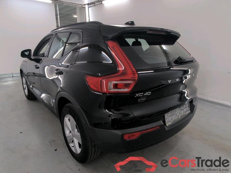 VOLVO XC40 1.5 T2 MOMENTUM CORE AUTO #3