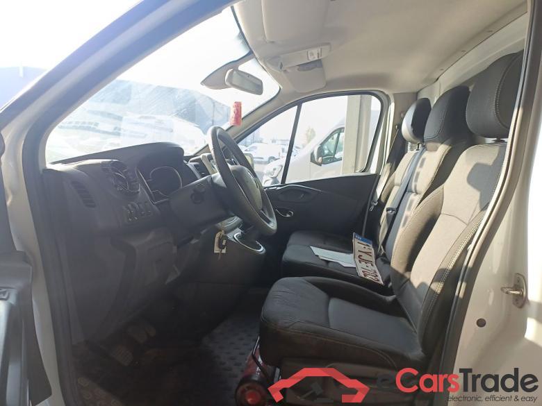 Renault Trafic L1H1 dCi 120 Grand Confort 2.7T 4d #6