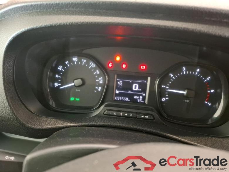 Peugeot 1.5 BLUEHDI 120 S&S STANDARD PREMIUM PEUGEOT Expert / 2016 / 4P / Fourgon tôlé 1.5 BLUEHDI 120 S&S STANDARD PREMIUM #6