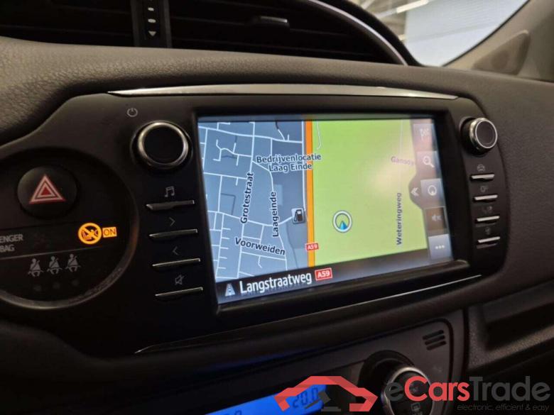 TOYOTA Yaris 1.5 Hybrid Active CVT #6