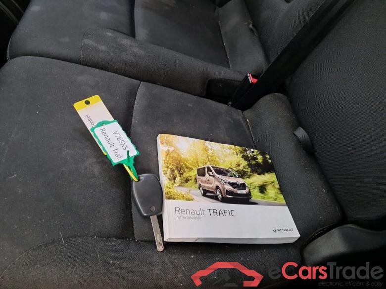 Renault * Trafic '14 Renault Trafic L1H1 T27 ENERGY 1.6 dCi 125 TT Comfort 4d #4