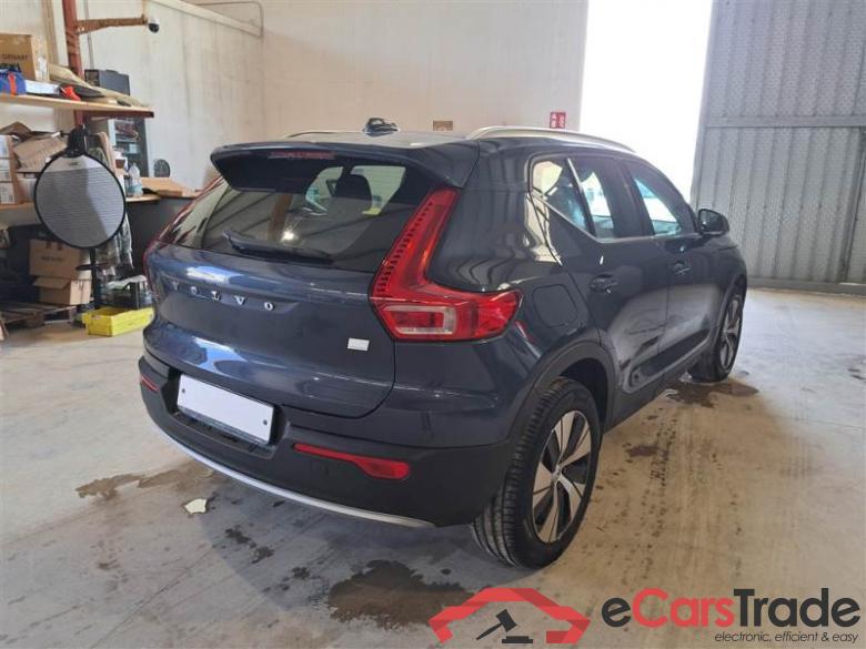 Volvo 78 VOLVO XC40 / 2017 / 5P / FUORISTRADA T4 PLUG-IN HYBRID AUTO RECH INSC EXPR N1 #2