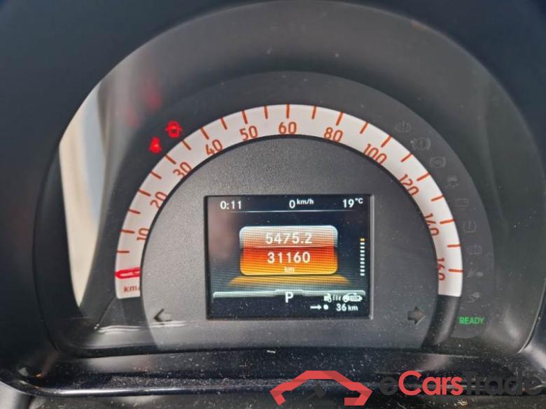 Smart PASSION SMART FORTWO COUPÈ / 2019 / 3P / COUPE EQ 60KW PASSION #4