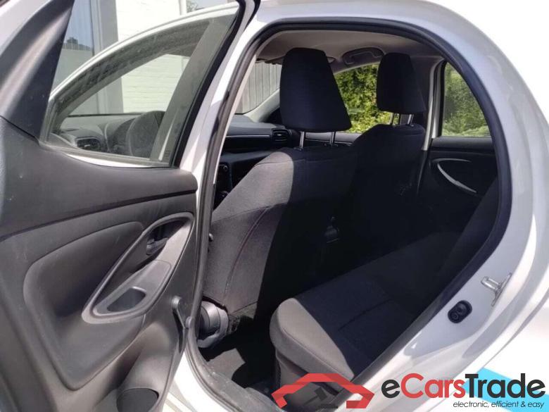 TOYOTA YARIS 1.5 Hybrid Active #5