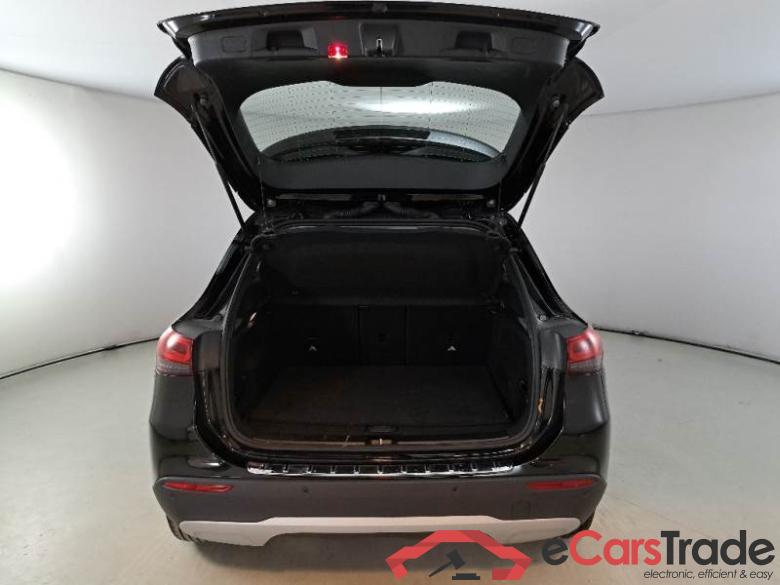 Mercedes 33 MERCEDES-BENZ GLA / 2020 / 5P / CROSSOVER GLA 180 D AUTOMATIC BUSINESS EXTRA #5