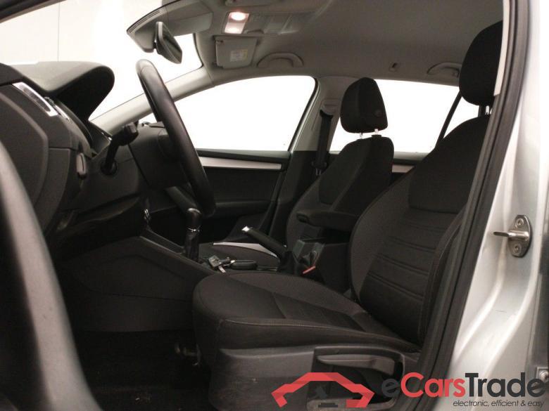 Skoda Octavia Combi 1.6 CRTDI GreenTec 85kW Ambition 5d #6