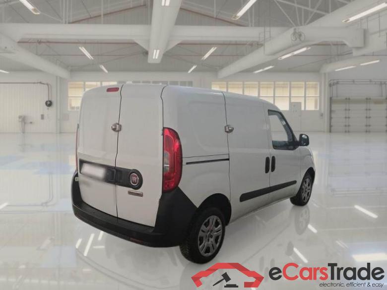 Fiat 13 FIAT DOBLÒ CARGO / 2014 / 4P / VETT. FURGONATA 1.3 MULTIJET 16V 95CV SX 3POSTI EURO 6 #2