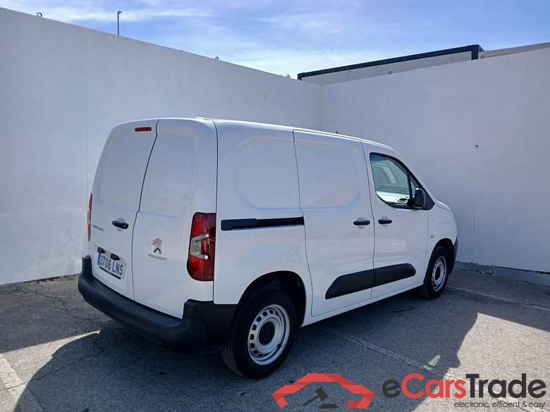 Peugeot Pro Standard 600kg BlueHDi 73kW (AC) PEUGEOT Partner / 2018 / 3P / furgón derivado de turismo Pro Standard 600kg BlueHDi 73kW (AC) #1