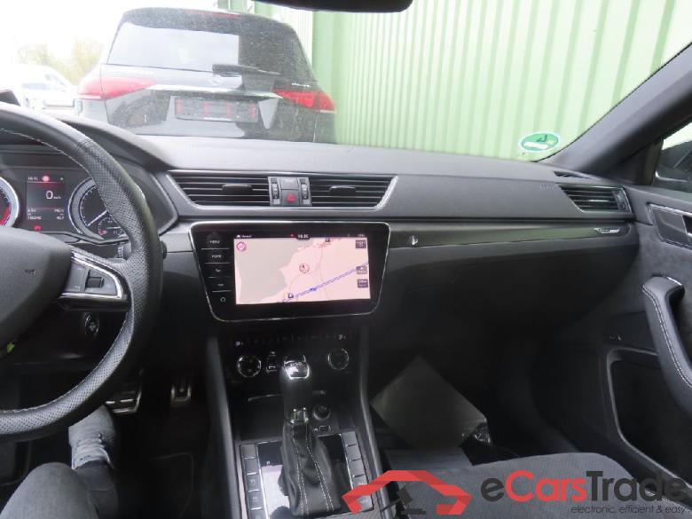 Skoda Superb Wagon ´15 Superb Combi Sportline 2.0 TDI 140KW AT7 E6 #3