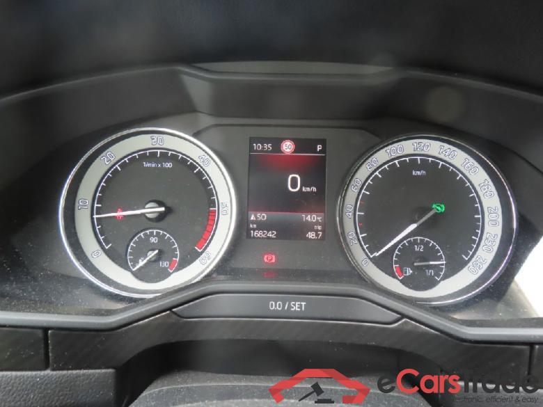 Skoda Superb Wagon ´15 Superb Combi Sportline 2.0 TDI 140KW AT7 E6 #6