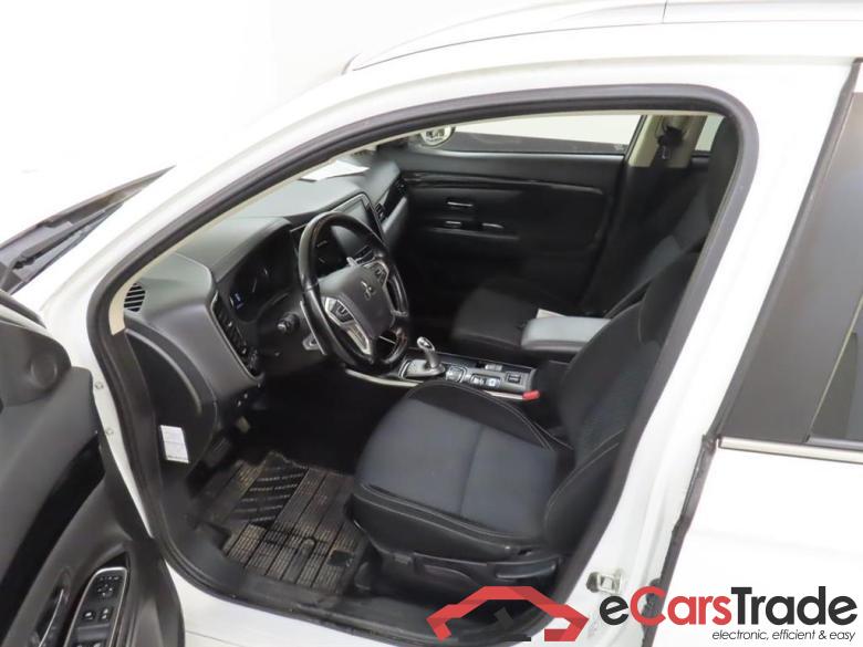MITSUBISHI OUTLANDER 2.4 PHEV Pure #5