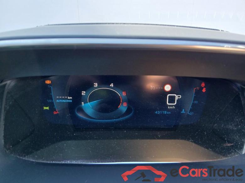 Peugeot GT BlueHDI 130 S&S EAT8 PEUGEOT 2008 / 2019 / 5P / todoterreno GT BlueHDI 130 S&S EAT8 #4