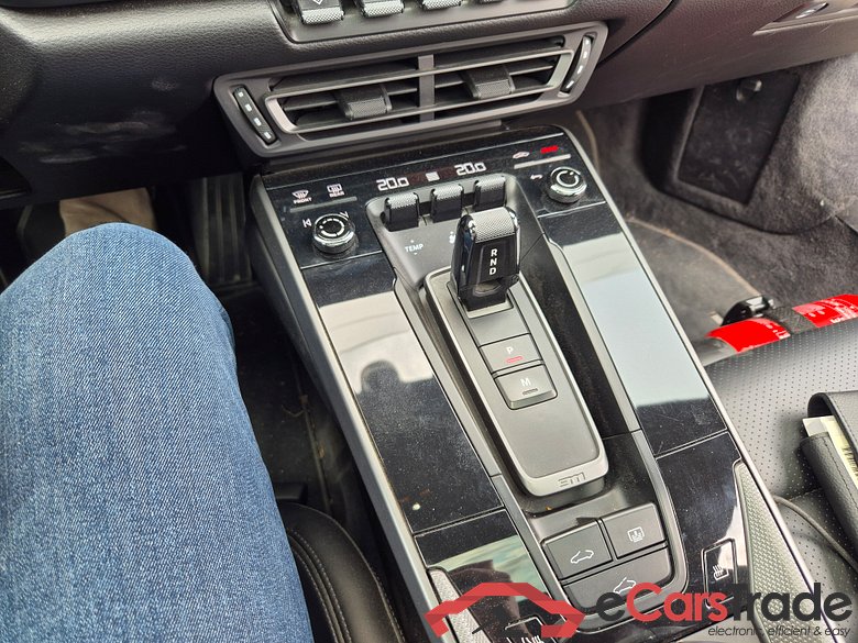 PORSCHE 911 Carrera 2 Carrera (MY22) #2