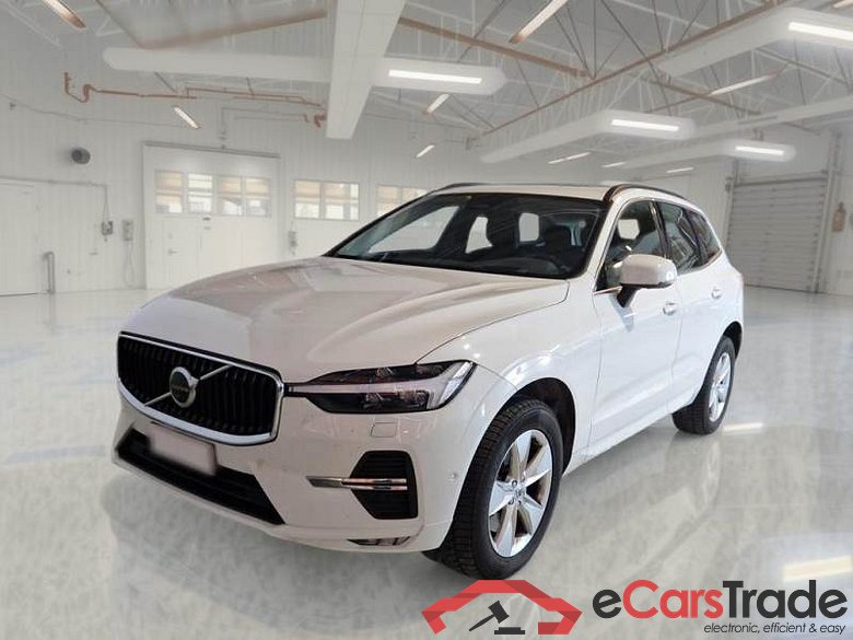 Volvo 17 VOLVO XC60 / 2021 / 5P / SUV B4 D AWD AUTOMATICO MOMENTUM PRO #1