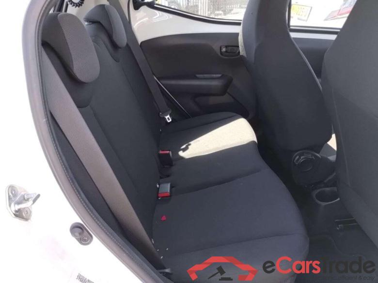 TOYOTA Aygo 1.0 VVT-i x-fun #5