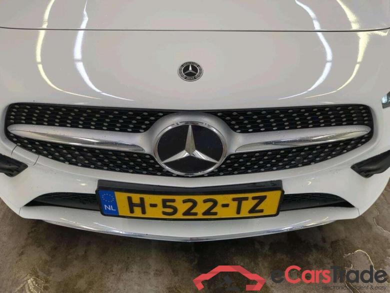 MERCEDES-BENZ CLA-klasse Shooting Brake 200 Bns Sol. AMG #6