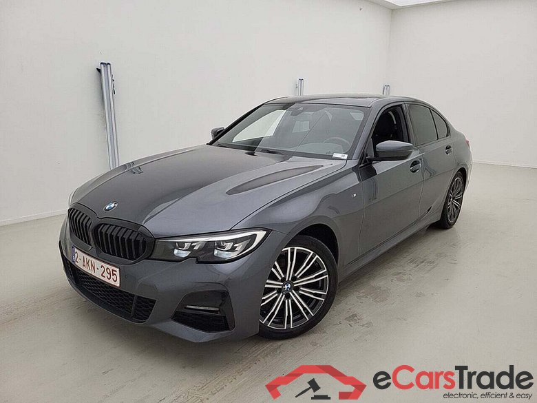BMW 318 d M-Sport Pano LED-Xenon LC-Pro Navi Sport-Leather-Alcantara KeylessGo Camera Klima PDC ... #1