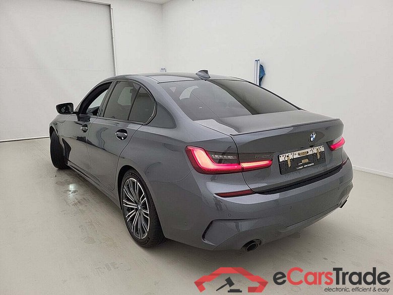 BMW 318 d M-Sport Pano LED-Xenon LC-Pro Navi Sport-Leather-Alcantara KeylessGo Camera Klima PDC ... #4