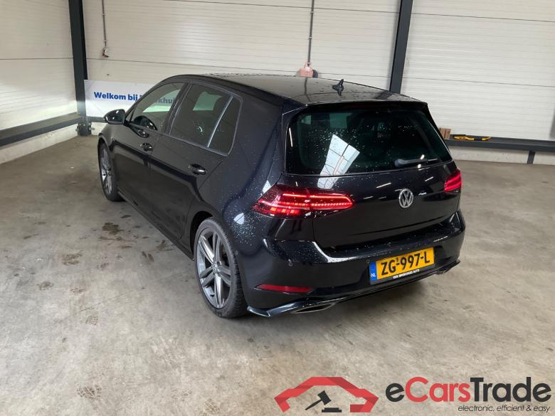 VOLKSWAGEN GOLF 1.5 TSI HL Bns R #4