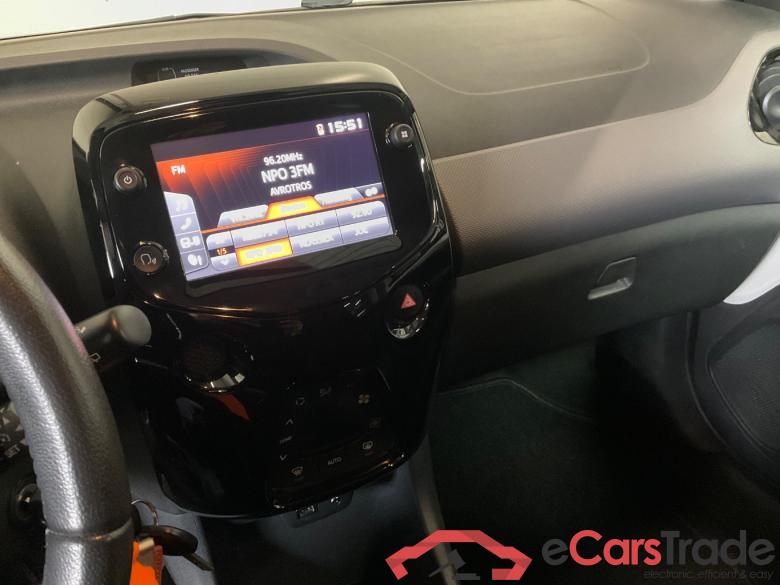 PEUGEOT 108 1.0 e-VTi Allure #5