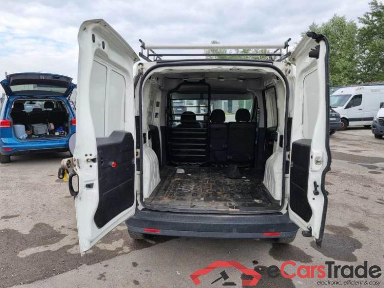 Fiat 16CH1LOUN FIAT DOBLÒ CARGO / 2014 / 4P / VETT. FURGONATA CH1 LOUNGE 1.6 MJET 105CV E6D SeS #5