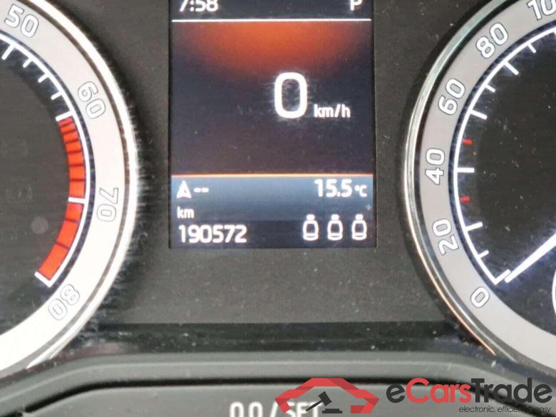 SKODA Superb Combi 1.5 TSI Business Edition DSG #4