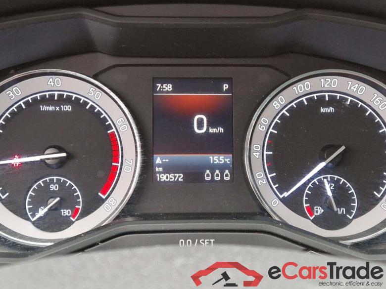 SKODA Superb Combi 1.5 TSI Business Edition DSG #5