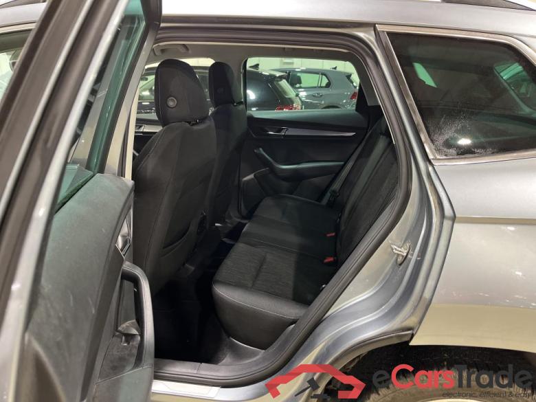 SKODA KAROQ DIESEL 1.6 CR TDi SCR Style DSG #3
