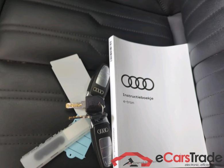 AUDI e-tron  #6