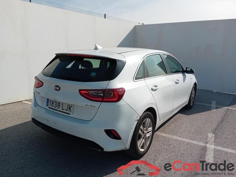 Kia 1.0 T-GDi 74kW (100CV) Drive (CX) KIA Ceed / 2018 / 5P / berlina con portón 1.0 T-GDi 74kW (100CV) Drive (CX) #2
