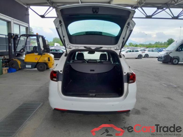 Opel 17 OPEL ASTRA / 2019 / 5P / STATION WAGON ST 1.5 CDTI ULTIMATE 122CV SeS MT6 #5