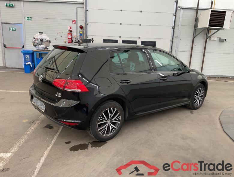 VOLKSWAGEN Golf VII Golf Comfortline 1.2 TSI BlueMotion Technology 81 kW (110 ch) 6 vitesses manuel #2