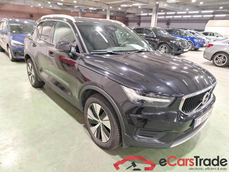VOLVO XC40 2.0 D3 GEARTRONIC MOMENTUM PRO #2
