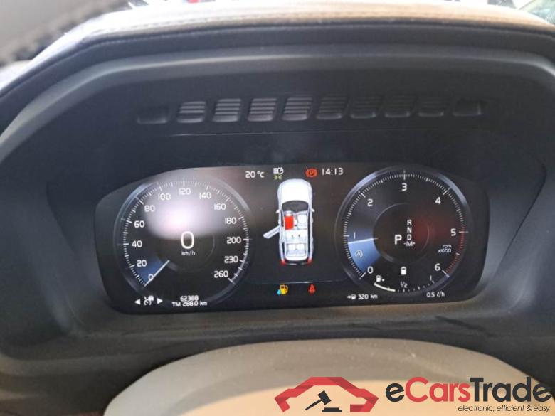 Volvo 113 VOLVO XC90 / 2014 / 5P / SUV B5 D AWD AUTOMATICO 7P INSCRIPTION #4