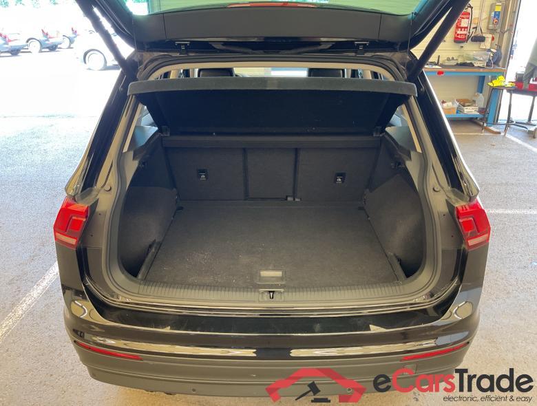 VOLKSWAGEN Tiguan Tiguan Comfortline 2.0 TDI SCR BMT 85 kW (115 ch) 6 vitesses manuel #5