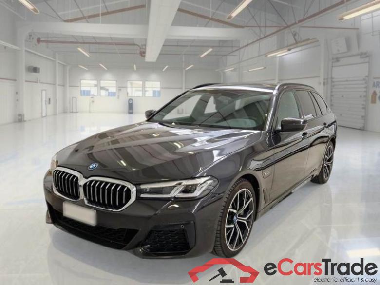 BMW 31 BMW SERIE 5 / 2020 / 5P / STATION WAGON 530E XDRIVE M SPORT AUTO TOURING #1