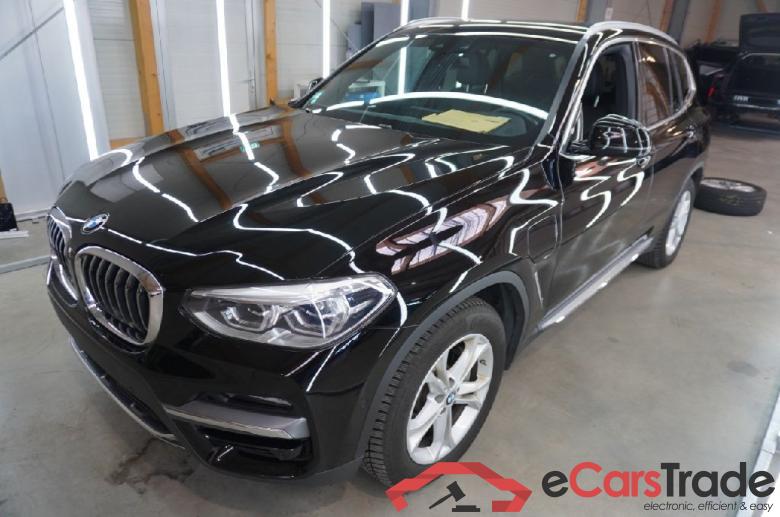 BMW X3 ´17 Baureihe X3 xDrive 30 e Luxury Line 2.0 215KW AT8 E6d #1
