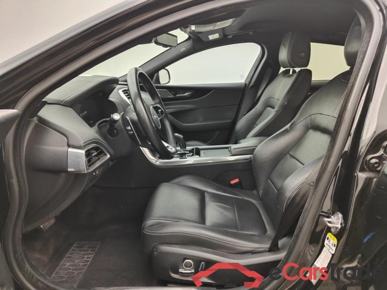 Jaguar XE D200 Aut. R-Dynamic SE 4d #6
