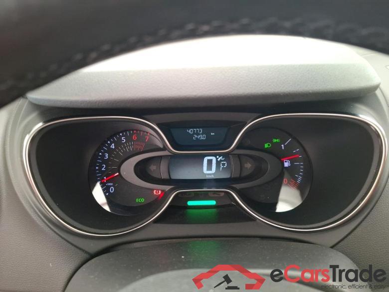 Renault Intens TCe 150 EDC FAP RENAULT Captur / 2017 / 5P / Crossover Intens TCe 150 EDC FAP #6