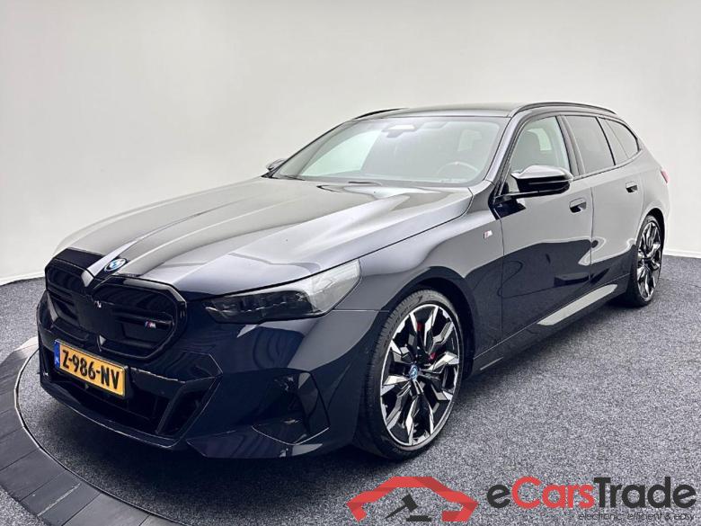 BMW i5 Touring M60 xDrive 84 kWh #1
