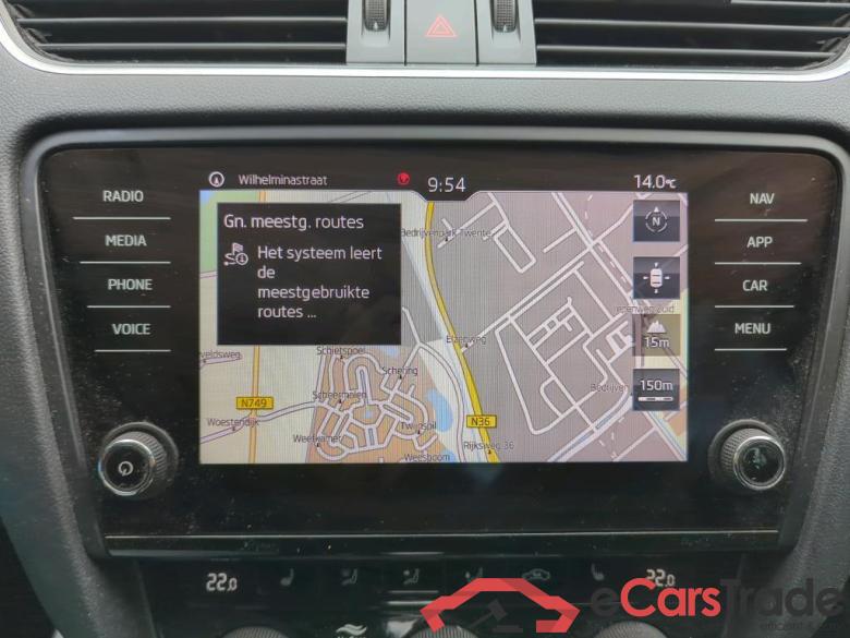 SKODA Octavia Combi 110 kW #3