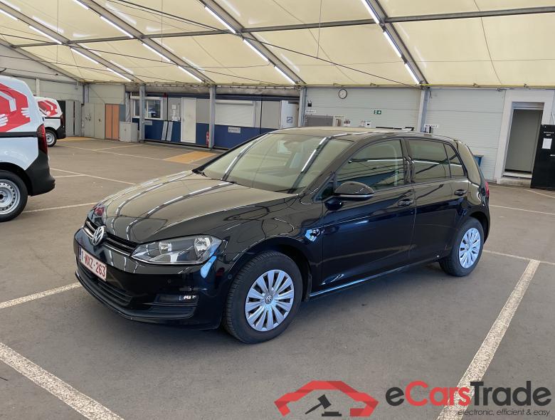 VOLKSWAGEN Golf VII Golf   Trendline 1.6 TDI BlueMotion Technology 66 kW (90 ch) 5 vitesses manuel #1