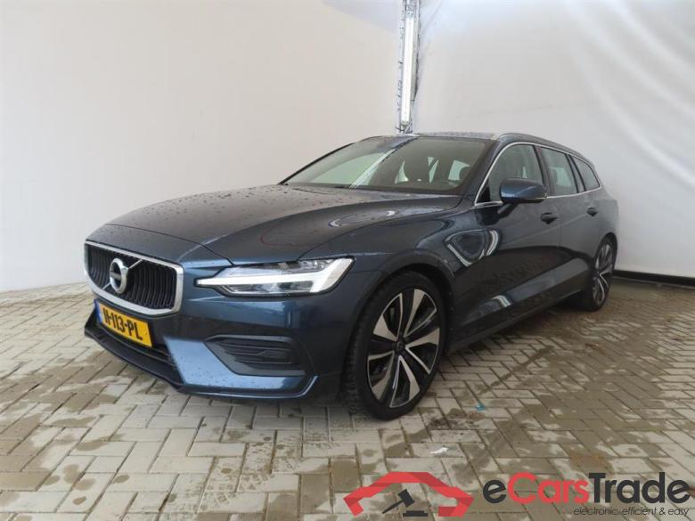 VOLVO V60 2.0 T4 Moment.Pro #1