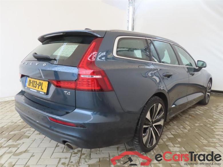 VOLVO V60 2.0 T4 Moment.Pro #2