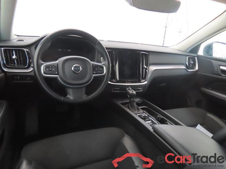 VOLVO V60 2.0 T4 Moment.Pro #3