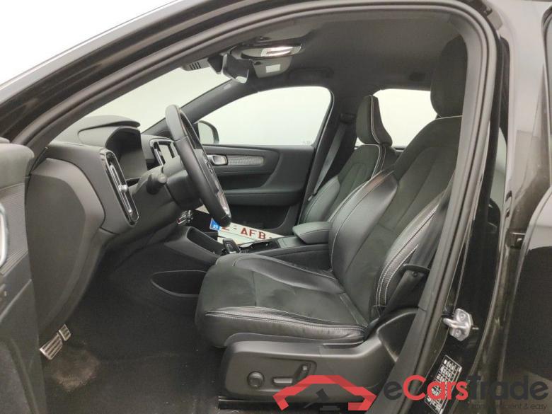 Volvo XC40 P8 4x4 Recharge R-Design 5d #6