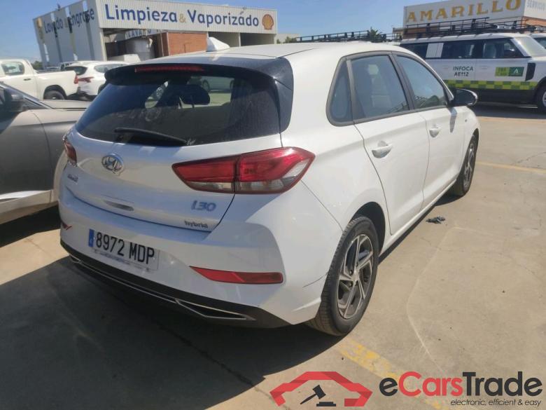 Hyundai 1.0 TGDI 48V Klass HYUNDAI i30 / 2020 / 5P / berlina con portón 1.0 TGDI 48V Klass #2