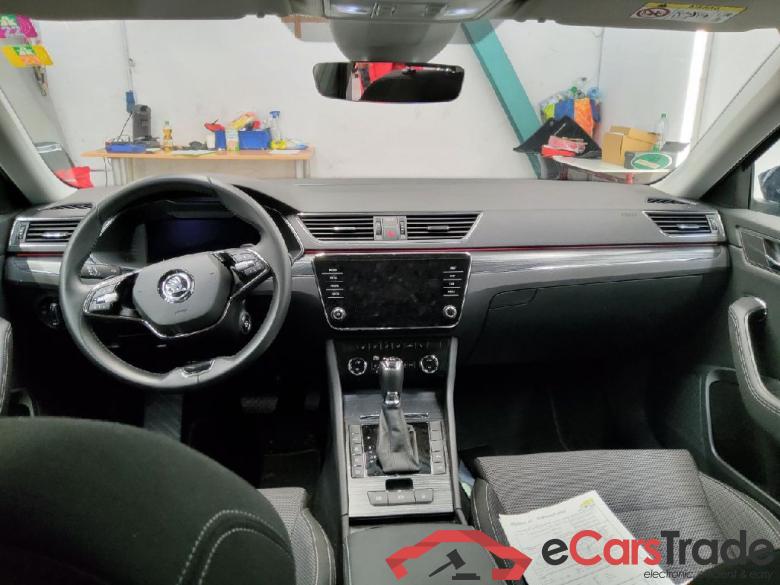 Skoda Superb Wagon ´15 Superb Combi Style iV 1.4 TSI Hybrid 160KW E6d #3