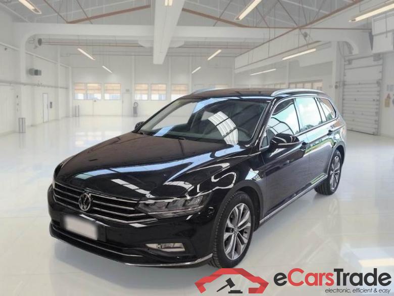 Volkswagen 10 VOLKSWAGEN PASSAT / 2019 / 5P / STATION WAGON VAR.2.0 TDI SCR EVO 110KW EXEC. BMT DSG #1
